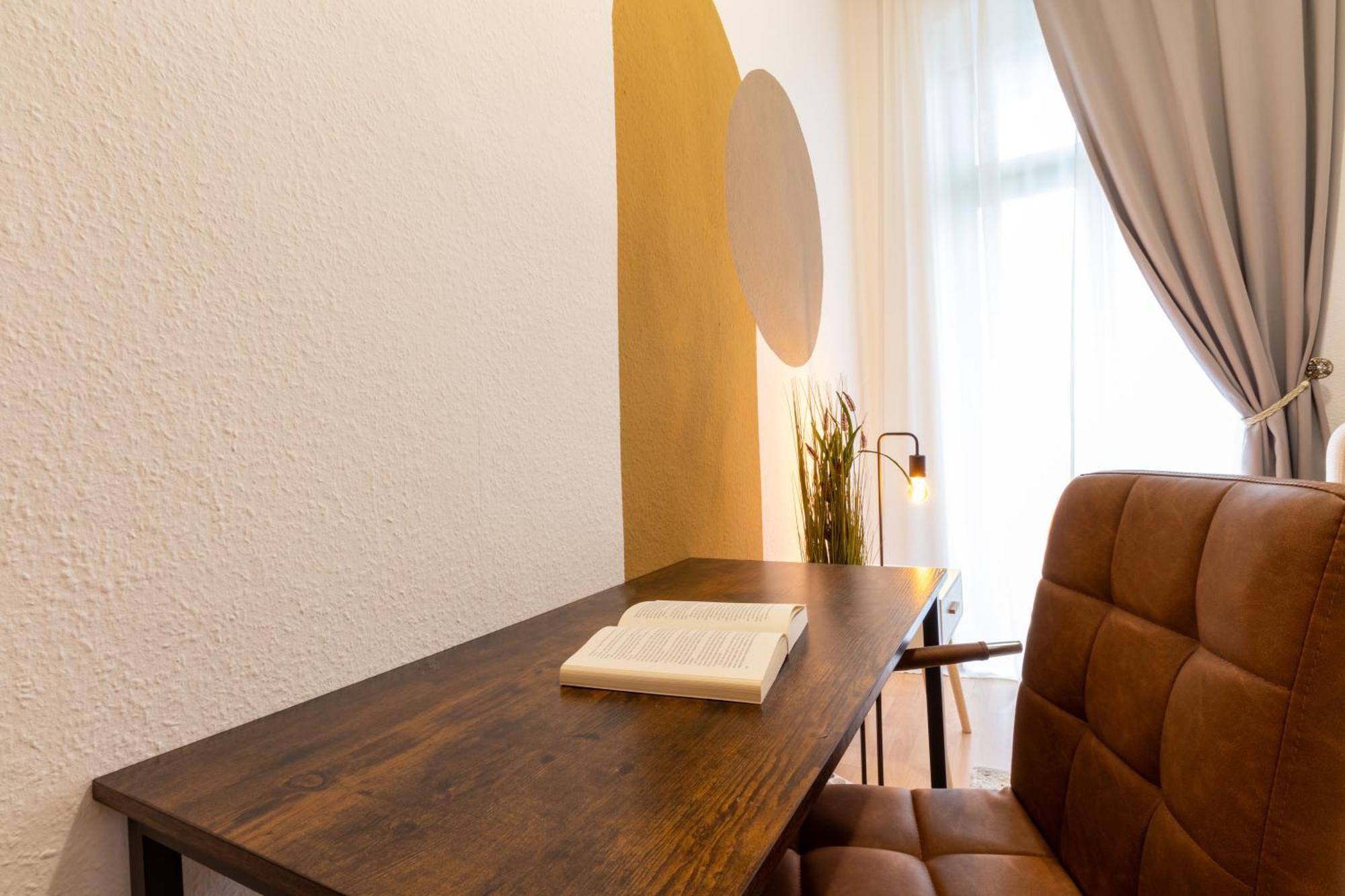 Stadtnatur Apartment Am Kuechwald - Mit Balkon, Streaming-Tv, Badewanne, Arbeitsplatz Chemnitz Exterior foto